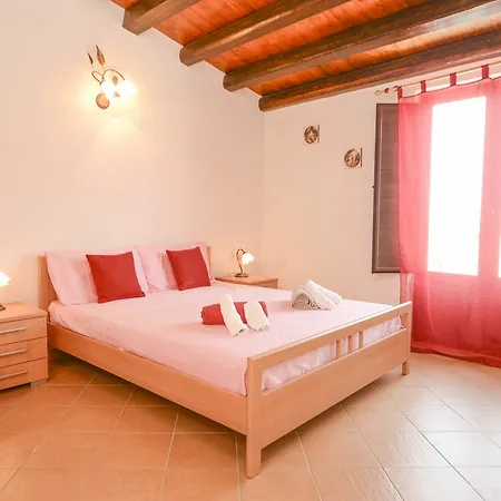 Casa Carmine Rentopolis Apartment Cefalu